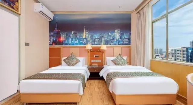 Люкс Comfort Carnival Hotel