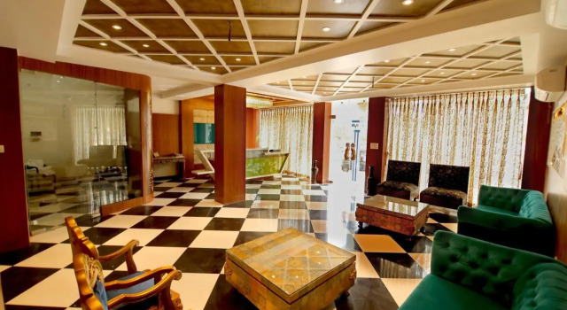 Capital O 30381 Hotel Sarin Inn Heritage