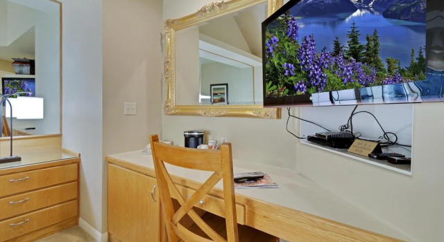 River Ridge 427b, Rezerwuj Hotel Bend Bachelor
