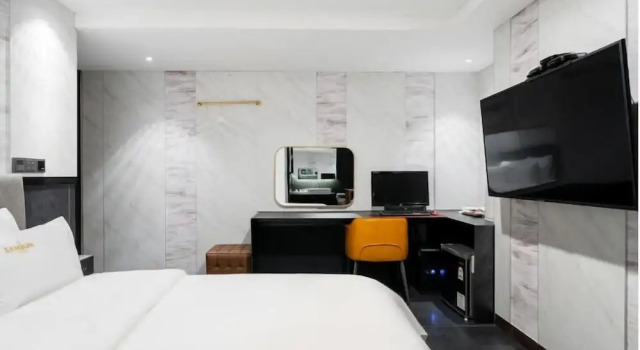 Номер Superior Yeoksam Lumiere Hotel