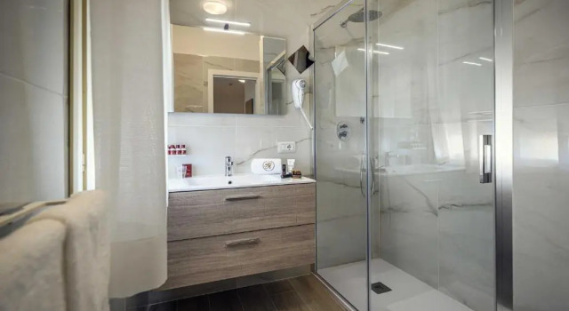 Семейный номер Standard Hotel Astoria