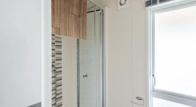 Mobile Home in Veuzain-sur-loire With Garden, Prenota Hotel Veuzain-sur-Loire Francia