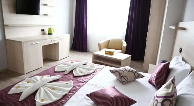 Двухместный семейный люкс с видом на море Kharisma Hotel