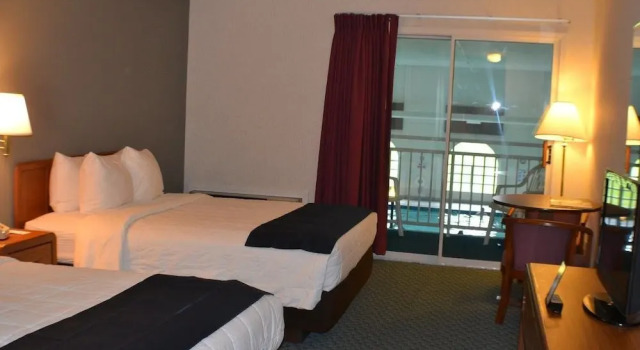 Comfort Inn, Book Hotel Hart Michigan