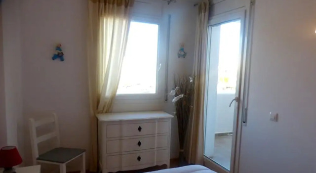 Apartment With 2 Bedrooms in Roses, With Wonderful Lake View, Shared Pool, Terrace - 1 km From the Beach