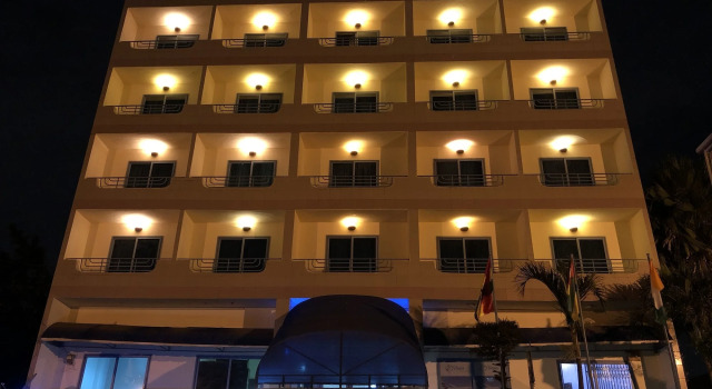 Maple Leaf Hotel, Reserva ahora Hotel Hoteles en Gran Acra con desayuno, Desayunos