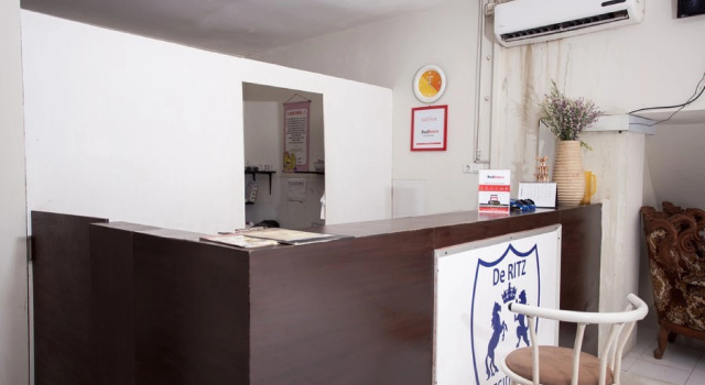 RedDoorz Plus near Galaxy Mall