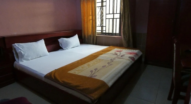 Tim Freeman Guest House, Book Pension Kumasi 