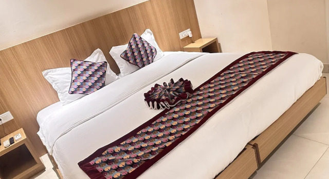 Siddhartha Hotel, Tikapur, Забронировать Отель Тикапур провинция Судурпаштин-Прадеш