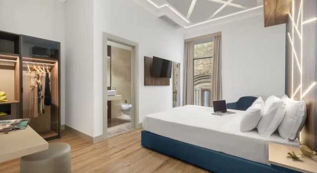 Elys Suites