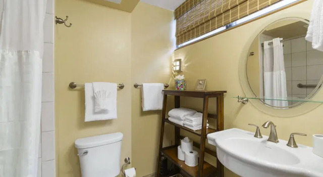 Номер Standard Haleakala Shores A-308 - Ocean/mountain Views, Stylish 2br/2ba, Lanai, AC, Wi-fi