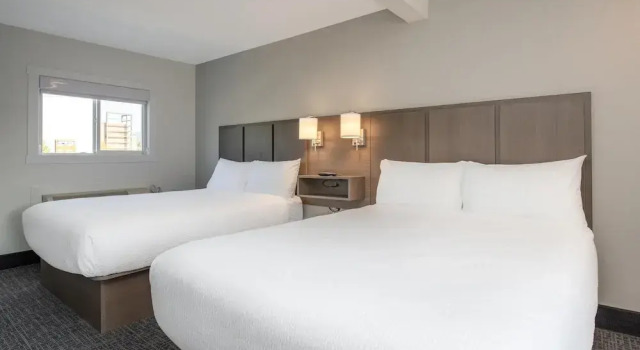 Номер Standard Coast Penticton Hotel