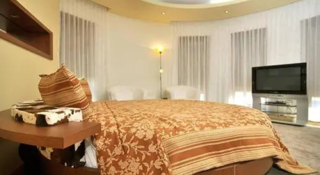 Villa Vitoria, Book Villa Sommerhuse i Timiş, Hytte