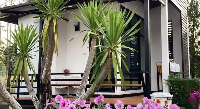 Двухместный номер Deluxe с балконом и с видом на сад Sweet Garden Home Resort Satun
