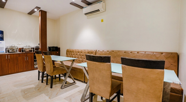 Via Embassy Suites, Забронировать Отель Отели штата Махараштры 3 звезды, 3*