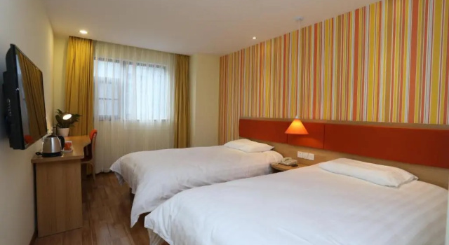 Двухместный номер Standard Home Inn (Chengdu Qingyang Palace)