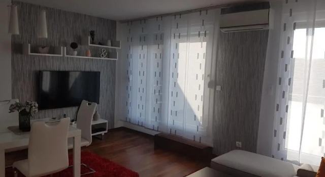Penthouse Znjan, Prenota Hotel Hotel a Croatian Islands con parcheggio, Parcheggio
