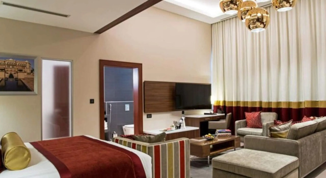 The Envoy Hotel