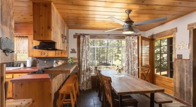 Номер Executive Hot Tub, Near Village/Lake - Kelly`s Kottage
