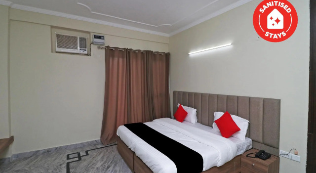 Capital O Esscon House Near Payal Cinema, Забронировать Отель Гургаон Gurgaon Region, рядом с ITM University Gurgoan
