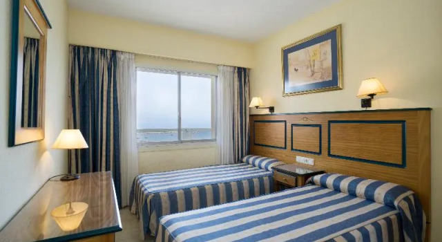 Апартаменты Hotel Apartamentos Pyr Fuengirola