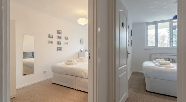 Cosy 3 Bedroom House in Bermondsey, Забронировать Отель Бизнес-отели Англии, 4* 5*