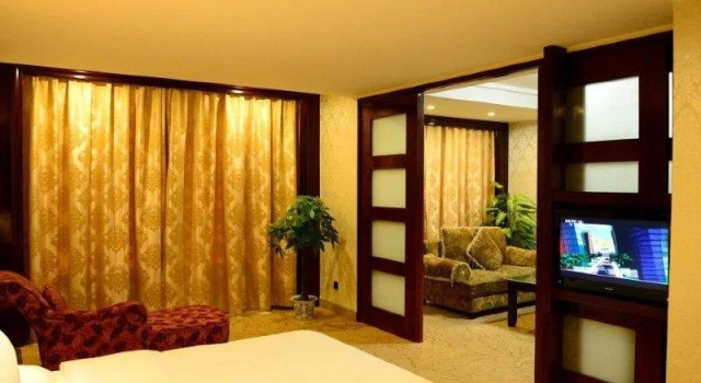 Garden Hotel, Rezervovat Hotel Hotely v Guangdong s bazénem, Bazén