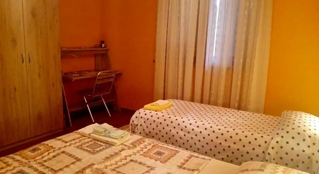 B&B Villa Claudia, Book Bed and Breakfast Lavena–Ponte Tresa Lake Lugano
