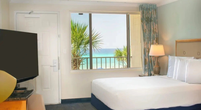 Номер Comfort Beachside Resort Panama City Beach