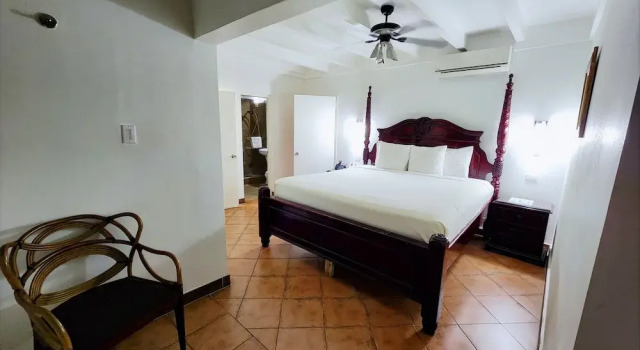 Люкс Altamont West Hotel