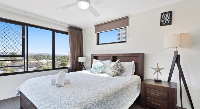 Семейные апартаменты с 2 комнатами с балконом Langley Park Apartments