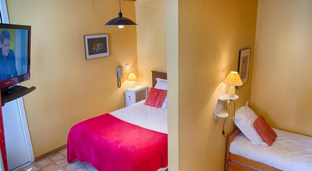 Hostellerie du Lac Bleu, Rezerwuj Hotel Charavines Owernia
