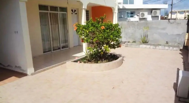 House With 3 Bedrooms In Port Louis With Enclosed Garden And Wifi, Prenota Hotel Port-Louis Grande-Terre
