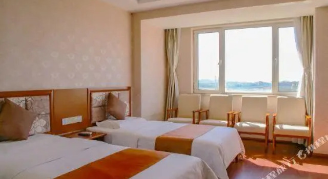 Семейный люкс Boyuesen Hotel