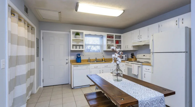 Номер Standard Nashville Chic | 10min from downtown!