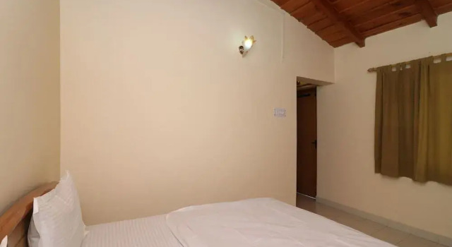 OYO Home 13666 Modern 3BHK, Rezervovat Hotel Nainital Uttarakhand