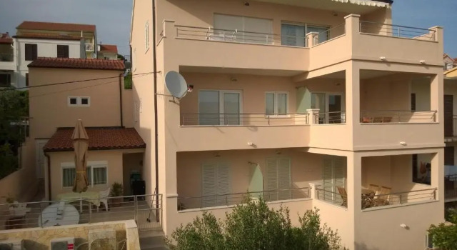 Apartments Kristina, Prenota Appartamento Hotel a Croatian Islands con parcheggio, Parcheggio