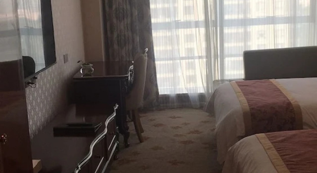 Luoyang Zhenghe Hotel, Rezerwuj Hotel Hotele 3-gwiazdkowe w Luoyang, 3*