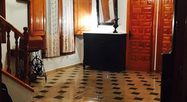 House With 7 Bedrooms in Tortosa, With Wonderful Mountain View, Privat, Забронировать Отель Отели Тортоса с парковкой, Парковка