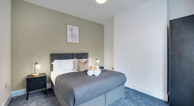 Mauve Modern 3-Bedroom Home in Newcastle