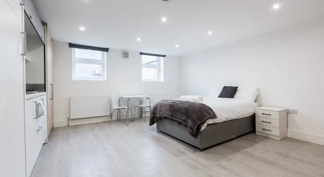 Studio Flat In Denmark Hill, Забронировать Отель Отели Англии 3 звезды, 3*
