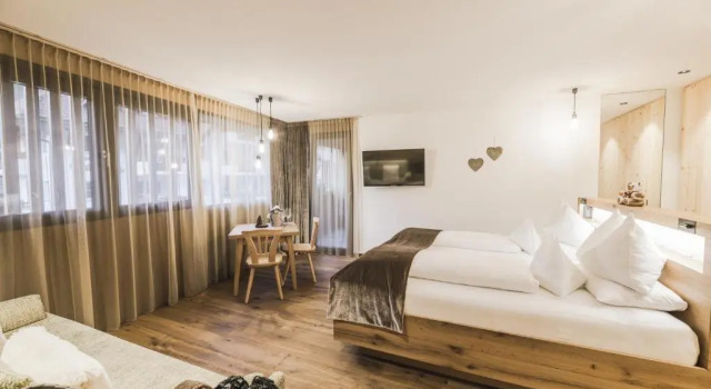 Полулюкс Hotel Chalet S