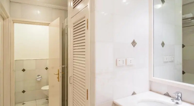 Люкс с 3 комнатами с балконом Апарт-Отель Saigon Domaine Luxury Residences