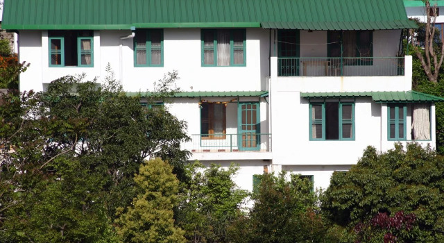 The Green Lodge, Rezervovat Hotel Nainital Uttarakhand