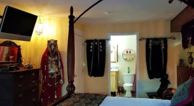 Ginger Giraffe B&B, Rezervovat Penzión se snídaní Hotely v Vancouver island s bazénem, Bazén