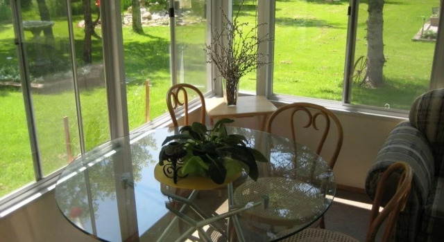 Chickadee Lane Bed & Breakfast, Buchen Sie Hotel Steinbach Manitoba
