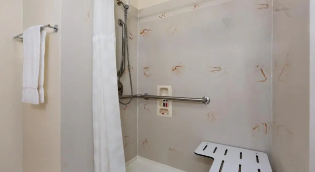 Одноместный номер Standard Ramada by Wyndham Oakland Downtown City Center