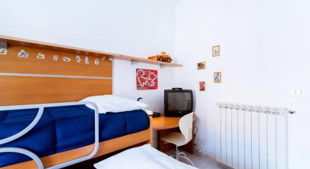 Appartamento Goethe - 2 camere - 100m stazione - 200m Palafiori
