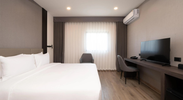 Номер Deluxe SureStay Plus by Best Western Ramkhamhaeng Airport Rail Link Bangkok