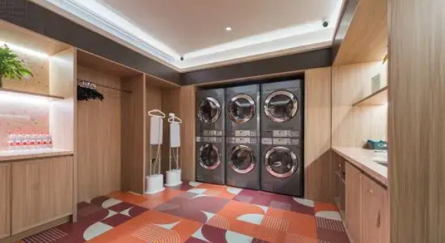 True Go Hotel Fuxingmen Central Conservatory Of Music Store, Book Hotel Hoteller i Beijing Province med parkering, Parkering